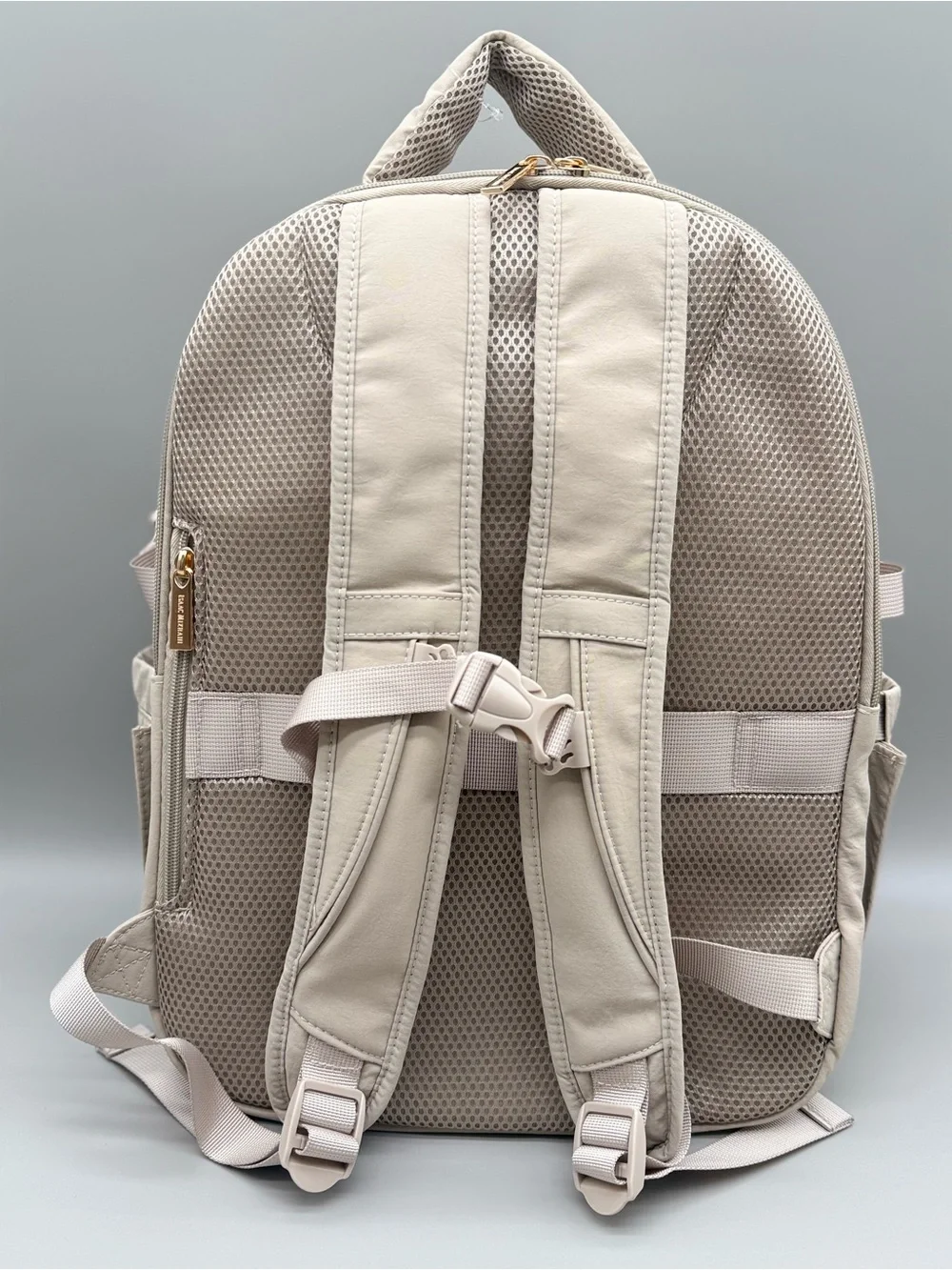 Isaac Mizrahi spacious backpack